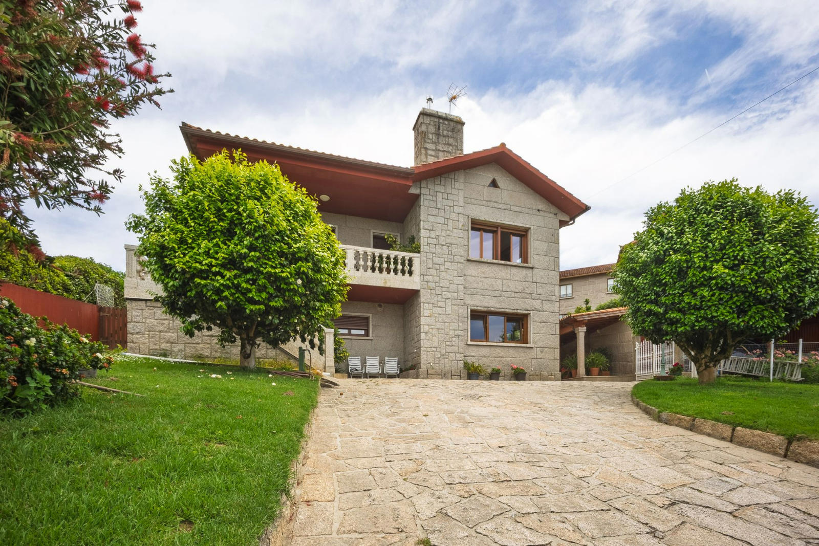 Property Featured Image